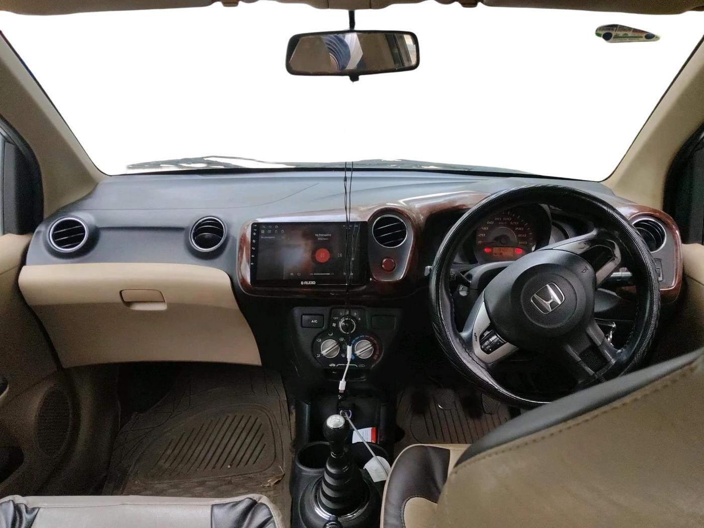 2014 Honda Amaze 1.2L I-VTEC E, Petrol, Manual, 1,19,422 km, interior