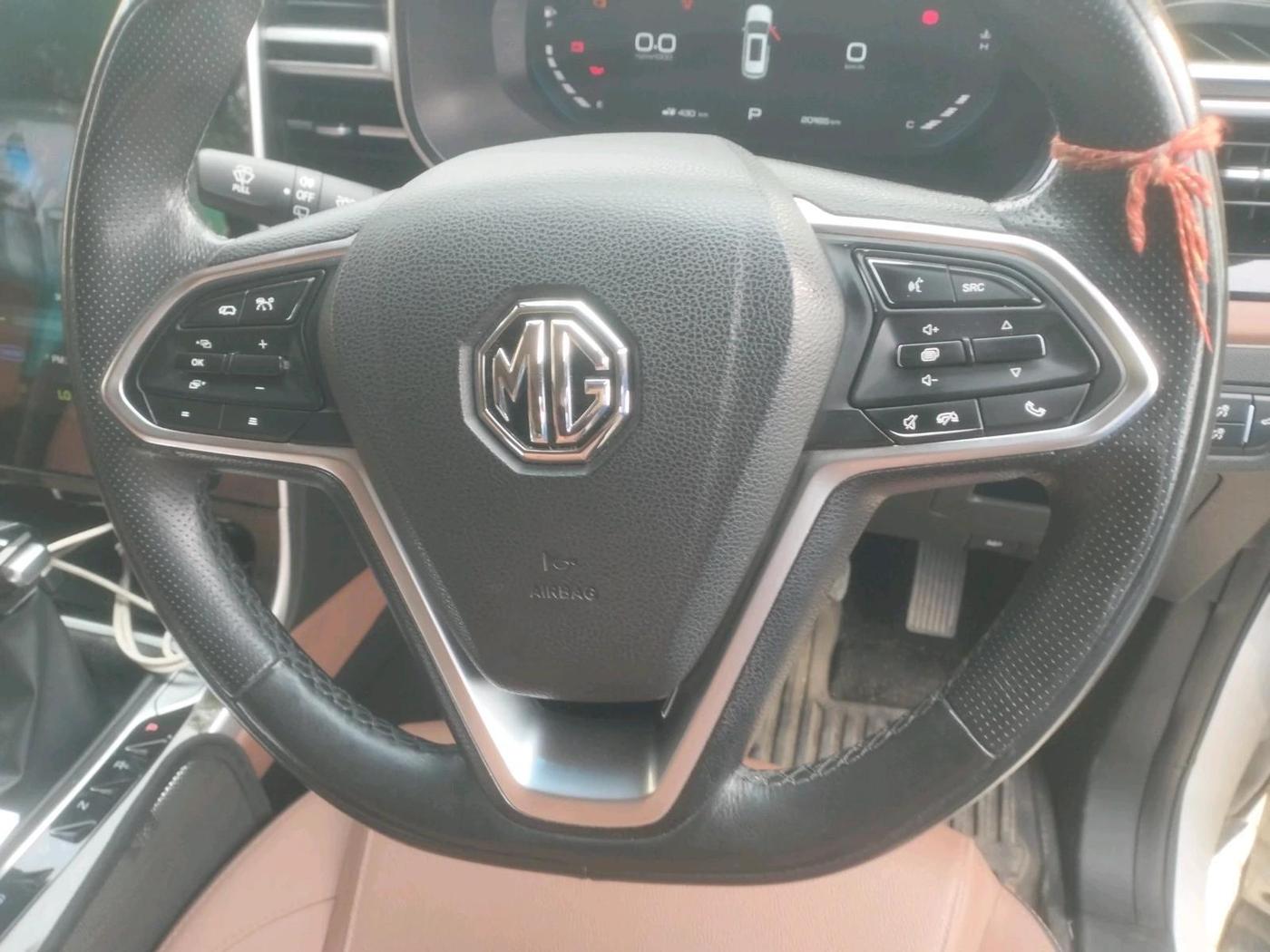 2023 MG HECTOR PLUS SAVVY PRO 1.5 TURBO CVT 6 STR, Petrol, Automatic, 20,165 km, interior
