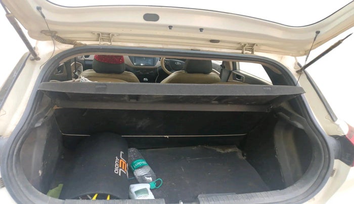 2016 Hyundai Elite i20 MAGNA 1.4 CRDI, Diesel, Manual, 76,301 km, exterior