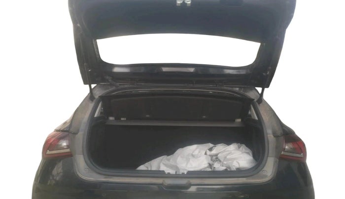 2022 Hyundai NEW I20 ASTA 1.2 MT, Petrol, Manual, 20,416 km, exterior