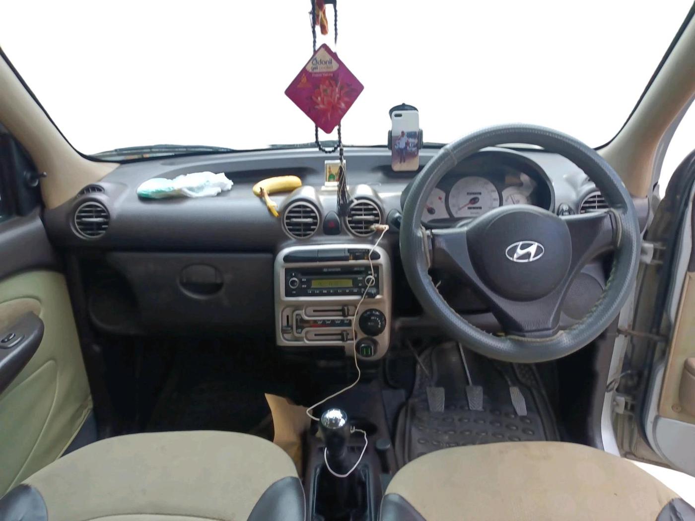2011 Hyundai Santro Xing GLS, Petrol, Manual, 1,01,105 km, interior