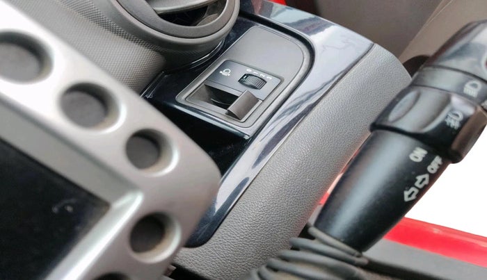 2011 Chevrolet Beat LT PETROL, Petrol, Manual, 82,653 km, interior