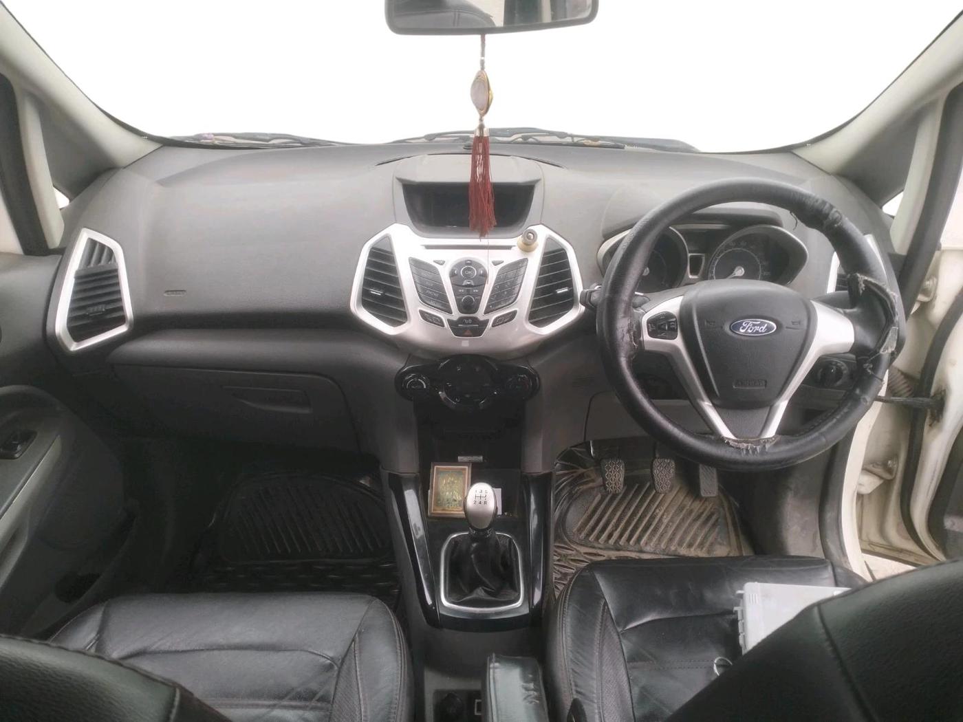 2016 Ford Ecosport TITANIUM 1.5L DIESEL, Diesel, Manual, 2,98,814 km, interior