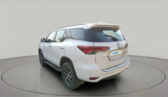 2017 Toyota Fortuner 2.8 4X4 MT, Diesel, Manual, 2,37,119 km, exterior