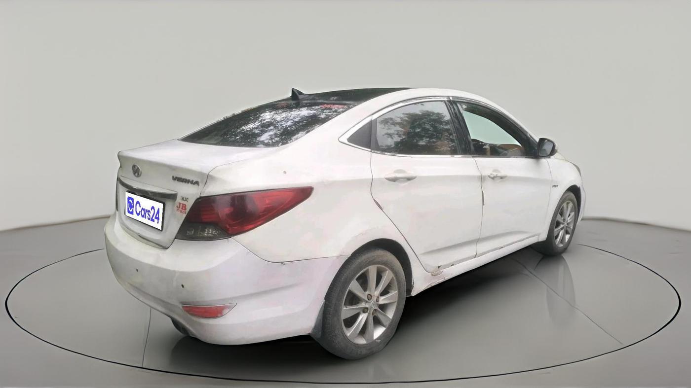 2012 Hyundai Verna FLUIDIC 1.6 CRDI SX AT, Diesel, Automatic, 94,879 km, exterior
