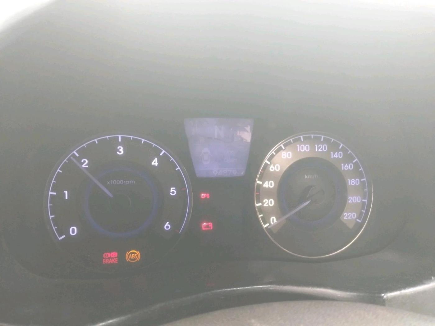 2012 Hyundai Verna FLUIDIC 1.6 CRDI SX AT, Diesel, Automatic, 94,879 km, interior