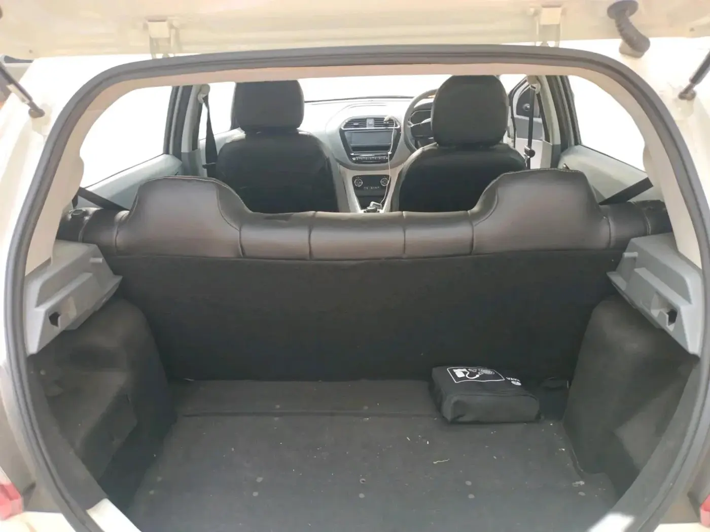 2025 Tata TIAGO EV XE MEDIUM RANGE, Electric, Automatic, 6,284 km, exterior