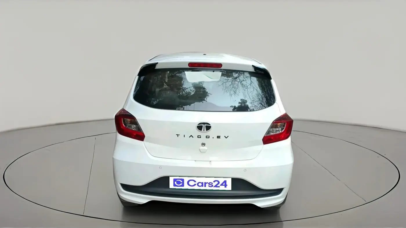 2025 Tata TIAGO EV XE MEDIUM RANGE, Electric, Automatic, 6,284 km, exterior
