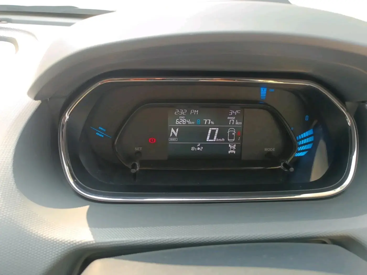 2025 Tata TIAGO EV XE MEDIUM RANGE, Electric, Automatic, 6,284 km, interior
