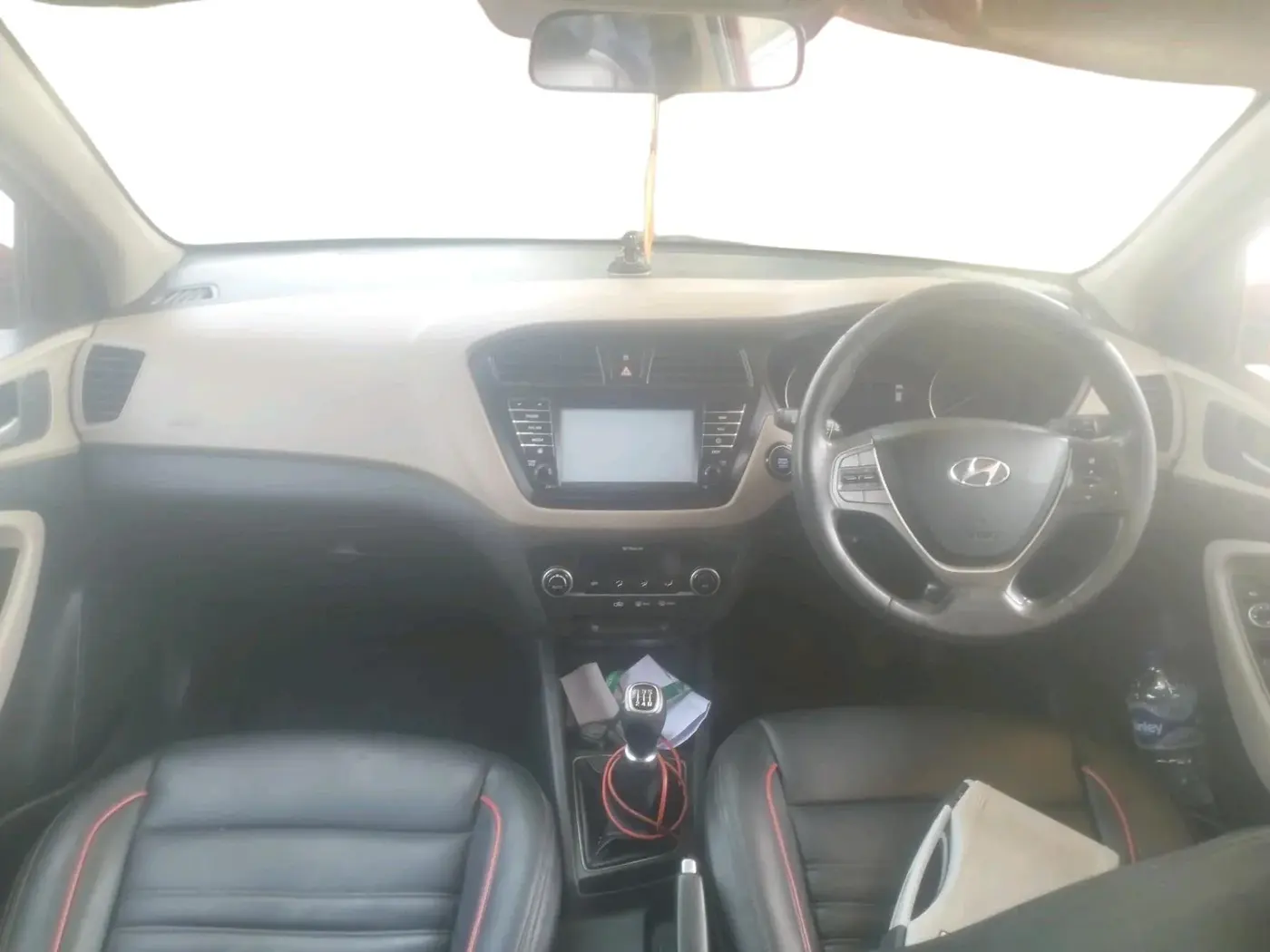 2016 Hyundai Elite i20 ASTA 1.2, Petrol, Manual, 1,34,722 km, interior
