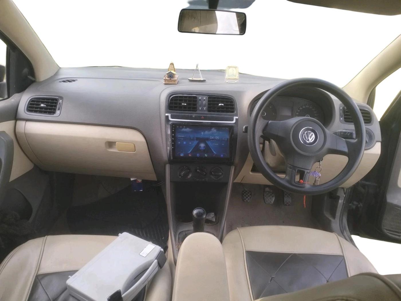 2012 Volkswagen Vento TRENDLINE DIESEL 1.6, Diesel, Manual, 1,03,720 km, interior