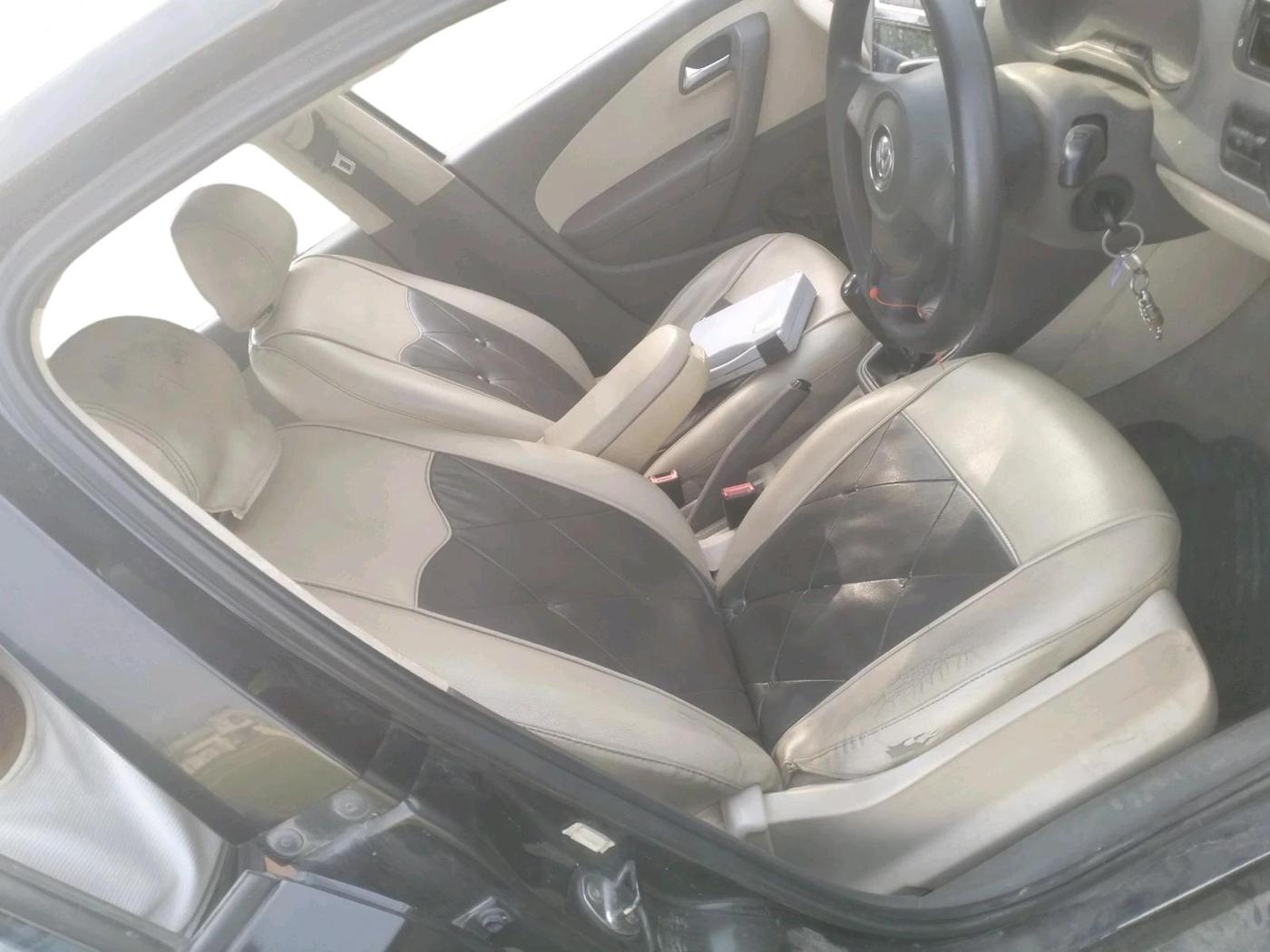 2012 Volkswagen Vento TRENDLINE DIESEL 1.6, Diesel, Manual, 1,03,720 km, interior