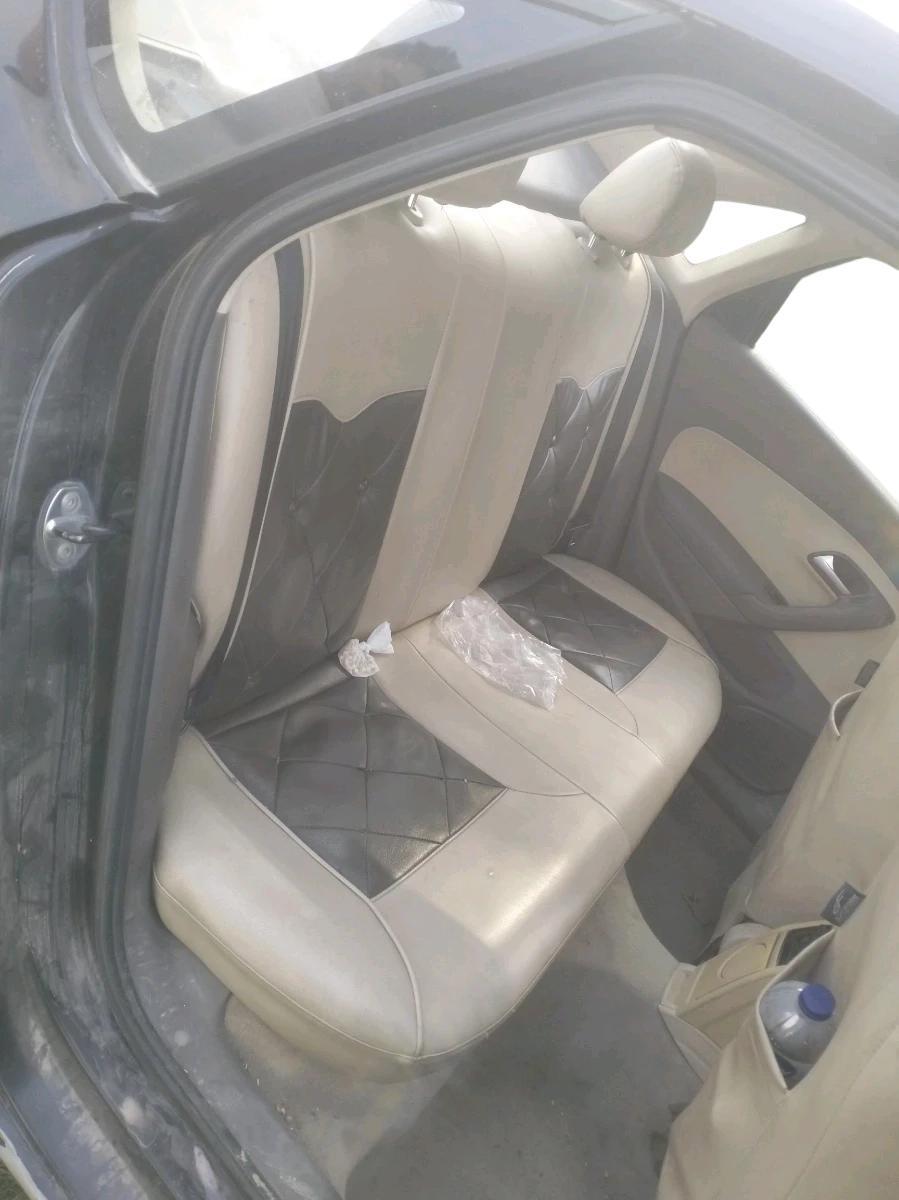2012 Volkswagen Vento TRENDLINE DIESEL 1.6, Diesel, Manual, 1,03,720 km, interior