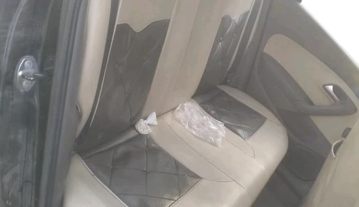 2012 Volkswagen Vento TRENDLINE DIESEL 1.6, Diesel, Manual, 1,03,720 km, interior