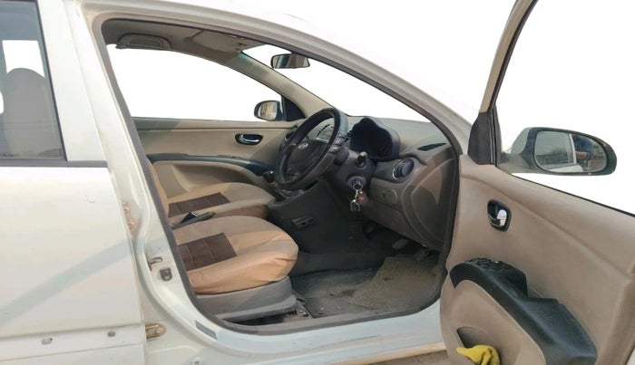 2011 Hyundai i10 MAGNA 1.2, Petrol, Manual, 1,25,481 km, interior