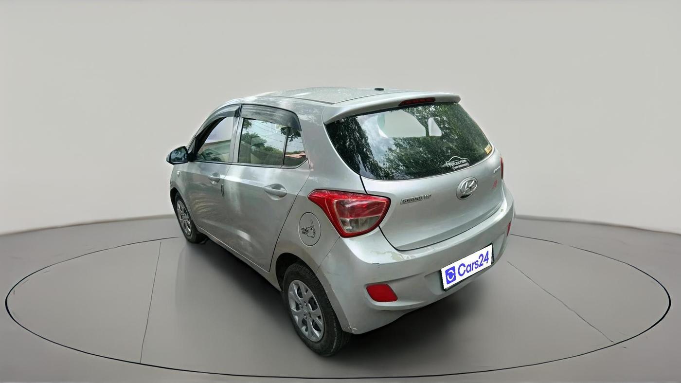 2016 Hyundai Grand i10 MAGNA 1.2 KAPPA VTVT, Petrol, Manual, 1,89,300 km, exterior