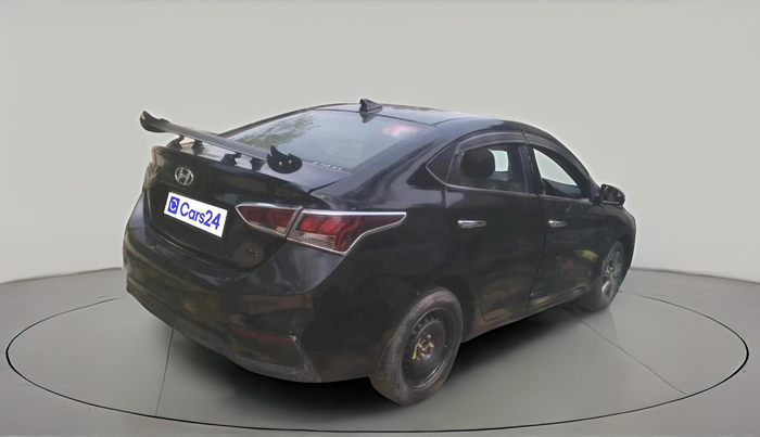 2018 Hyundai Verna 1.6 CRDI SX + AT, Diesel, Automatic, 1,17,406 km, exterior