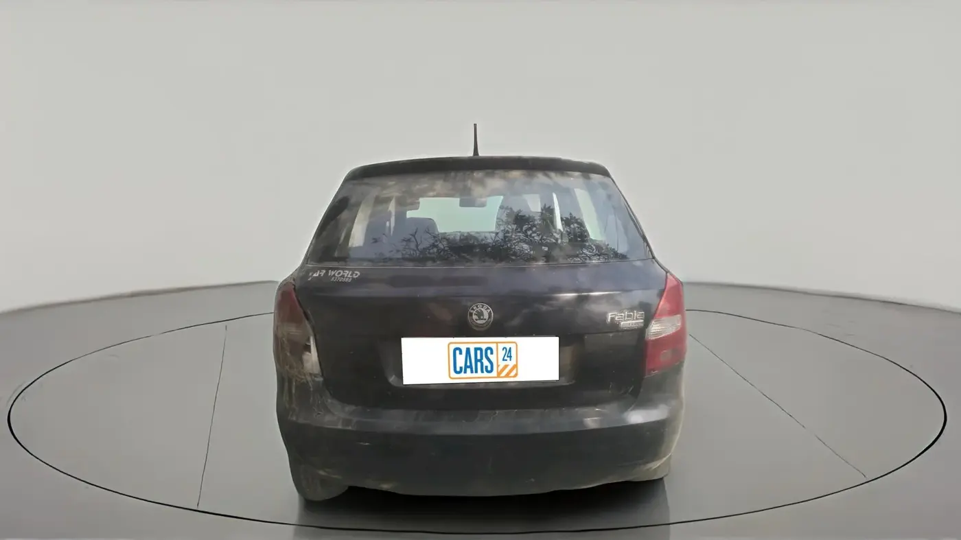 2010 Skoda Fabia CLASSIC 1.2 TDI, Diesel, Manual, 1,42,438 km, exterior