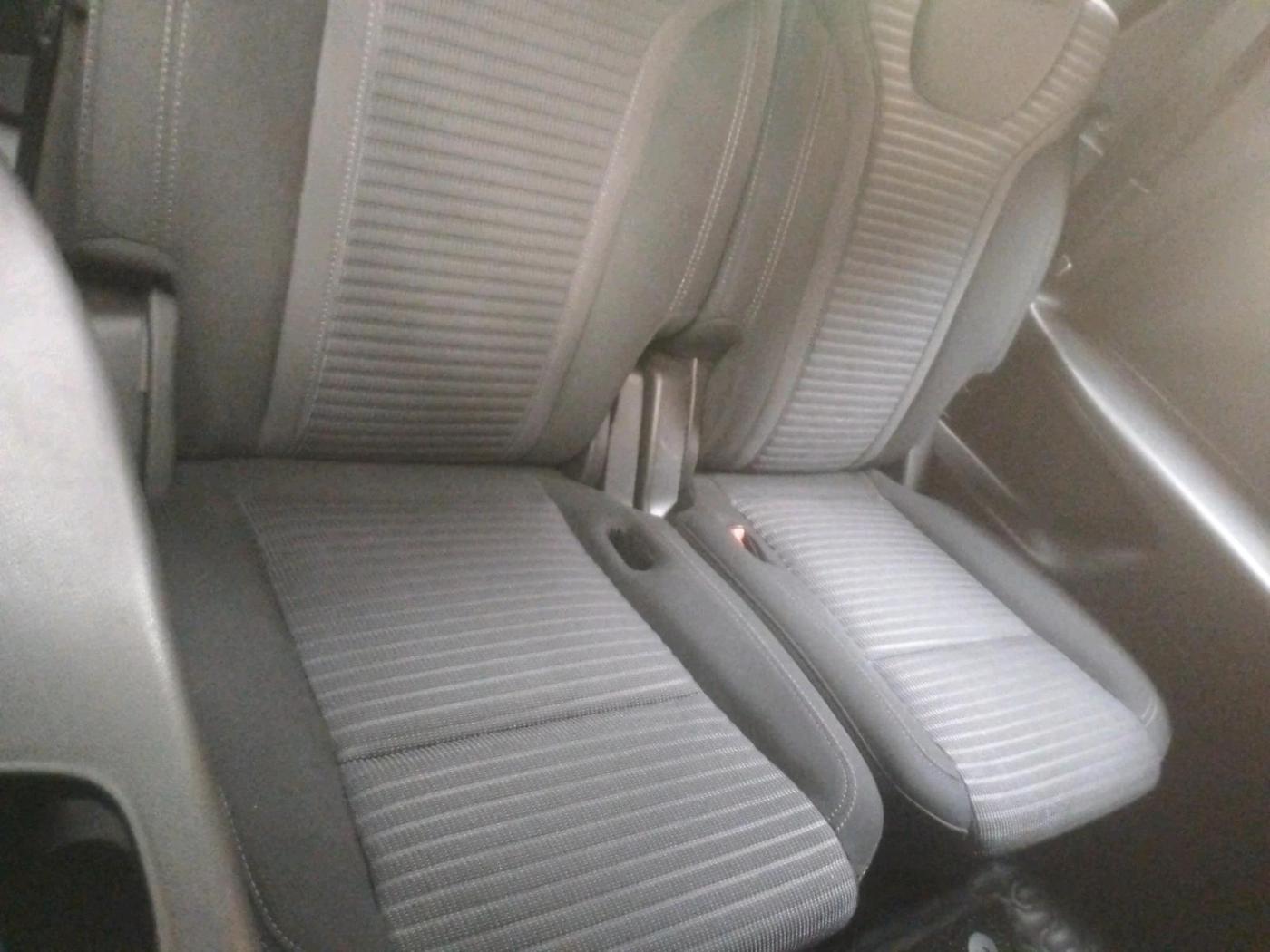 2025 Mahindra XUV700 AX 5 P MT 7 STR, Petrol, Manual, 11,565 km, interior
