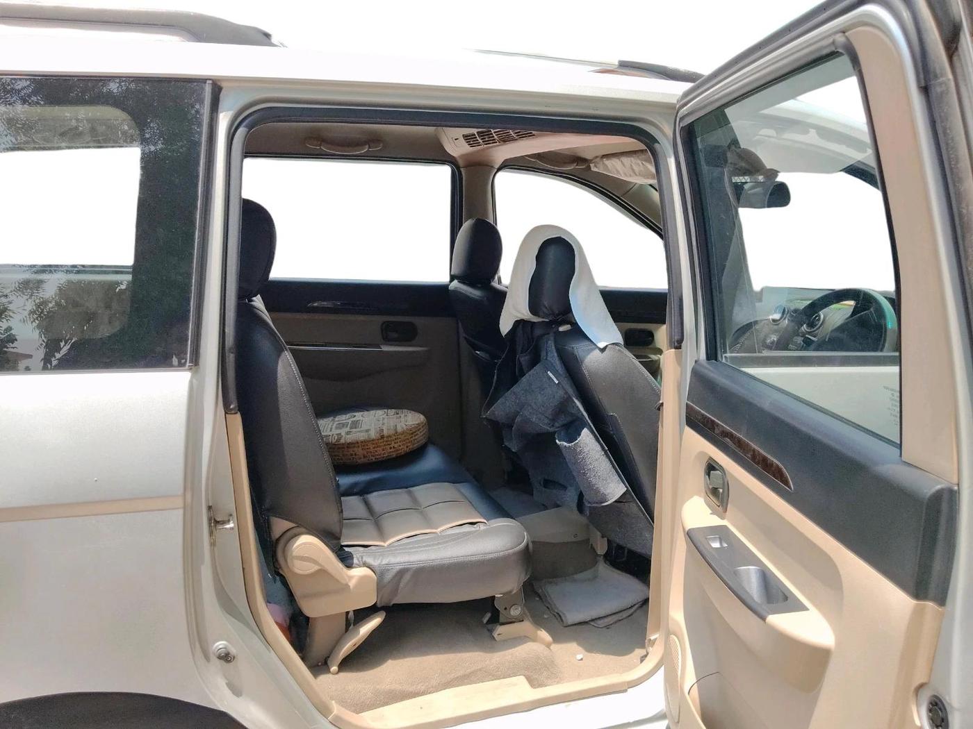 2014 Chevrolet Enjoy 1.4 LS 8 STR, Petrol, Manual, 35,586 km, interior