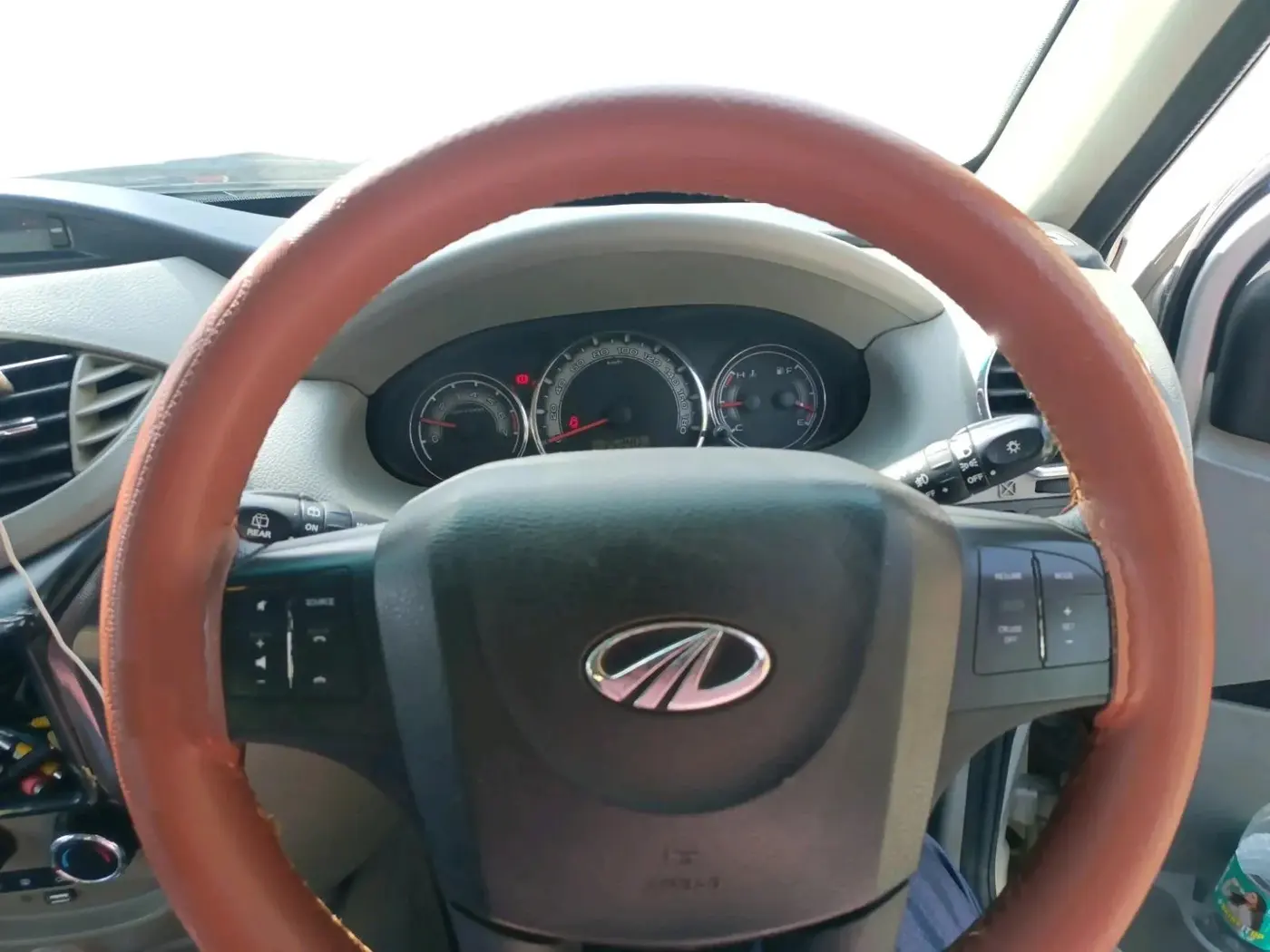 2017 Mahindra NUVOSPORT N8, Diesel, Manual, 35,340 km, interior
