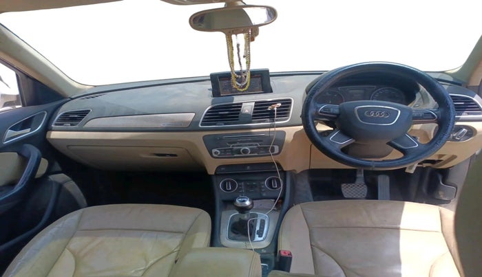 2015 Audi Q3 35 TDI Quattro, Diesel, Automatic, 1,39,580 km, interior