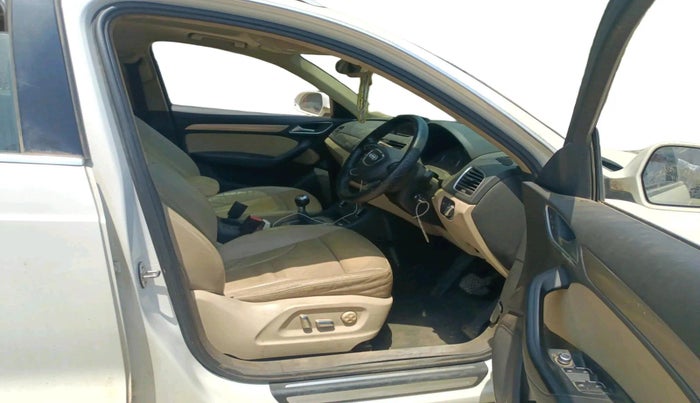 2015 Audi Q3 35 TDI Quattro, Diesel, Automatic, 1,39,580 km, interior