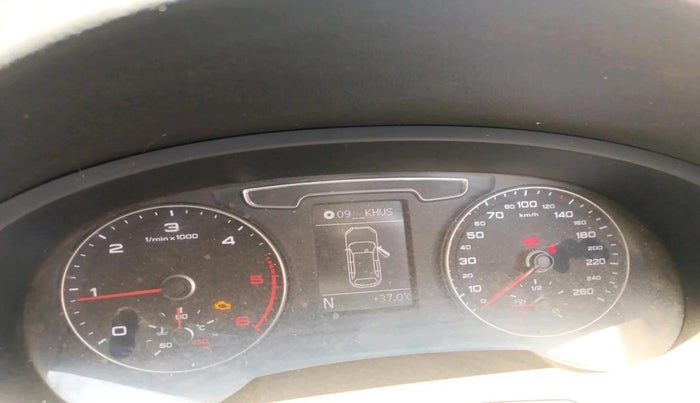 2015 Audi Q3 35 TDI Quattro, Diesel, Automatic, 1,39,580 km, interior