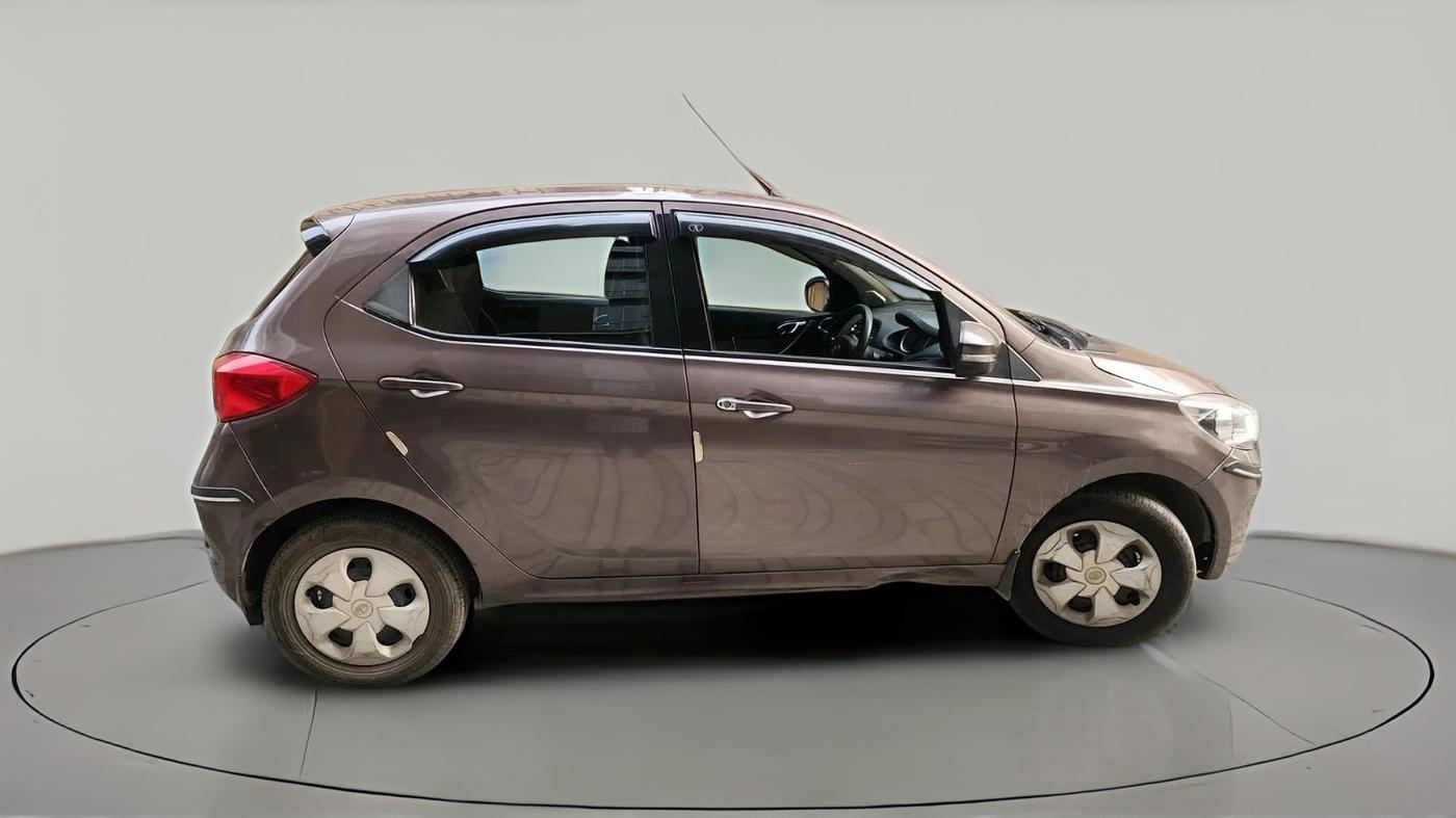 2016 Tata Tiago XZ PETROL, Petrol, Manual, 70,678 km, exterior