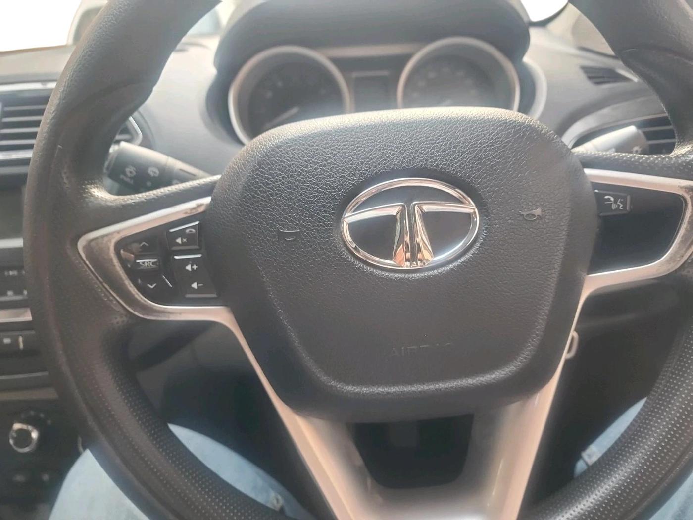 2016 Tata Tiago XZ PETROL, Petrol, Manual, 70,678 km, interior