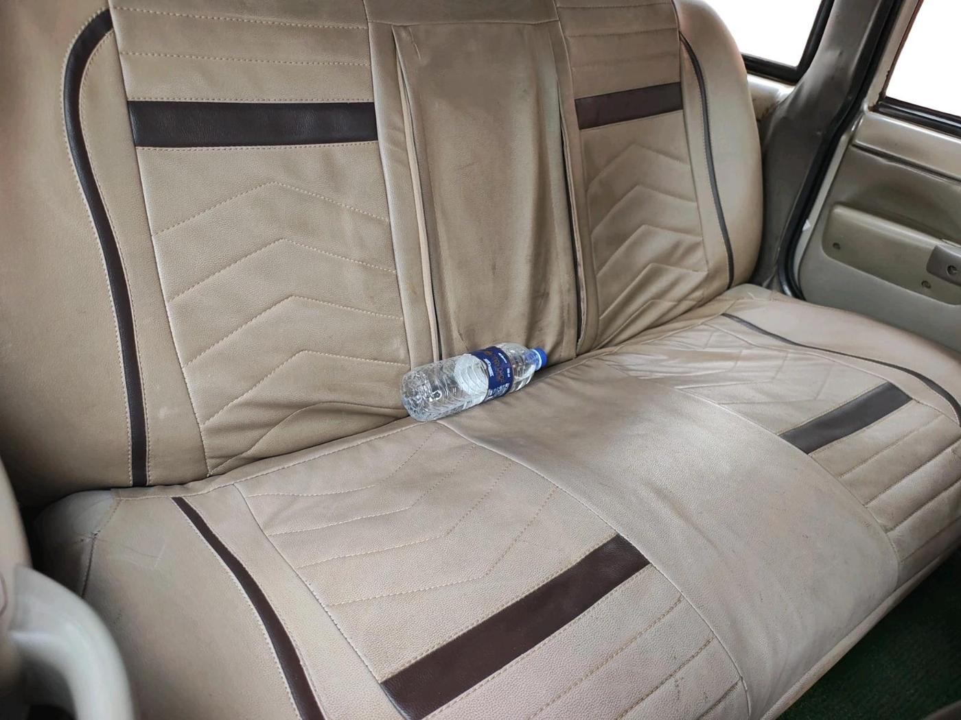 2011 Mahindra Bolero SLE BS-III, Diesel, Manual, 2,84,840 km, interior