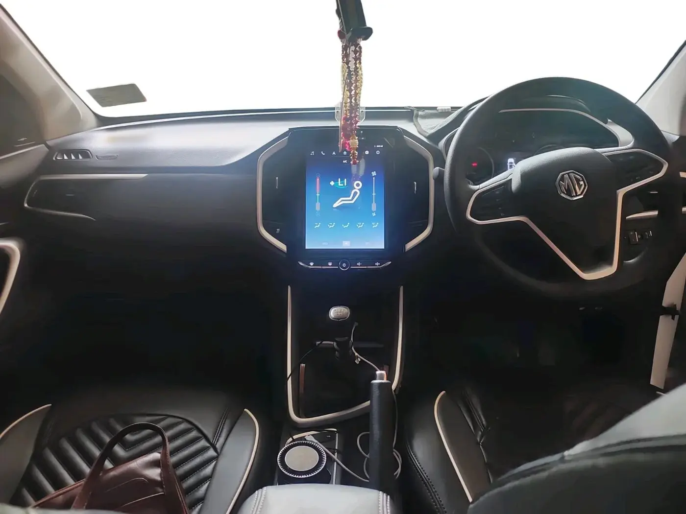 2021 MG HECTOR SUPER HYBRID 1.5 PETROL, Petrol, Manual, 36,689 km, interior