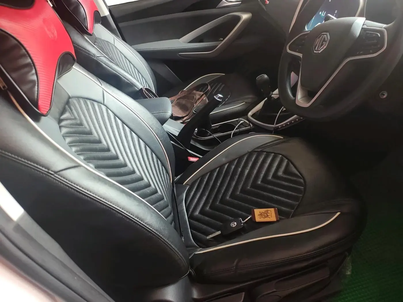 2021 MG HECTOR SUPER HYBRID 1.5 PETROL, Petrol, Manual, 36,689 km, interior
