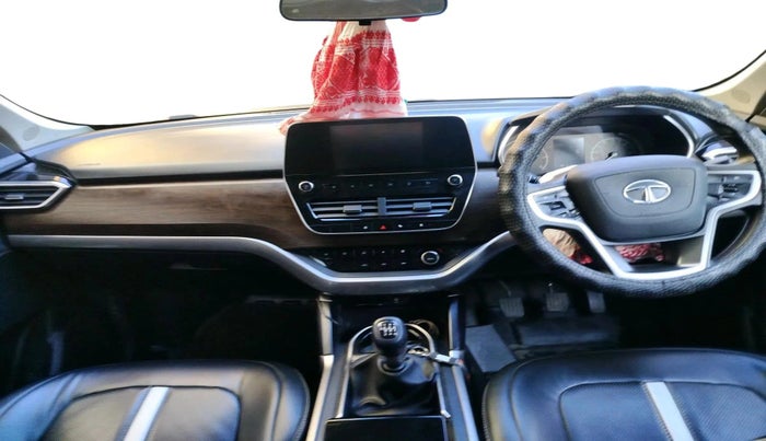 2020 Tata Harrier XT 2.0L KRYOTEC, Diesel, Manual, 61,900 km, interior