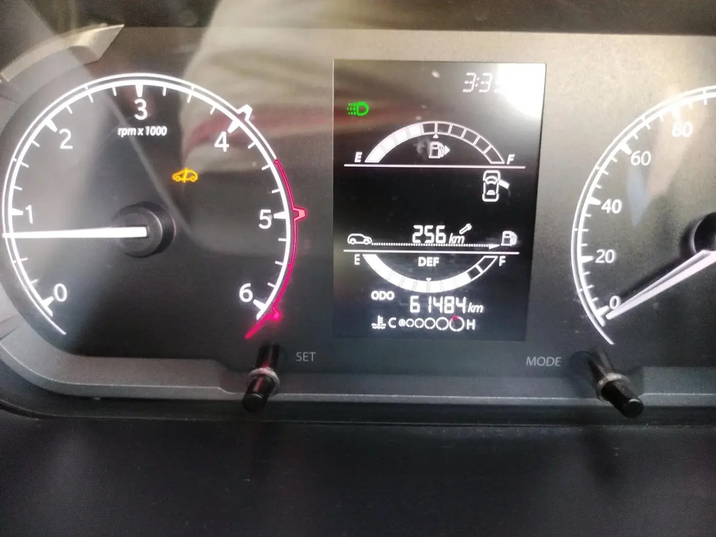 2020 Tata Harrier XT 2.0L KRYOTEC, Diesel, Manual, 61,900 km, interior