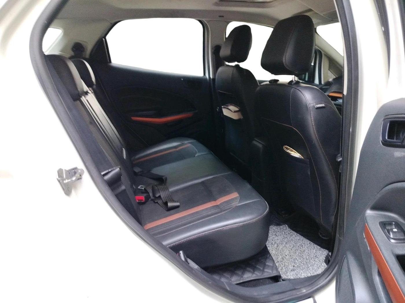 2020 Ford Ecosport TITANIUM 1.5L SPORTS(SUNROOF) DIESEL, Diesel, Manual, 1,29,681 km, interior