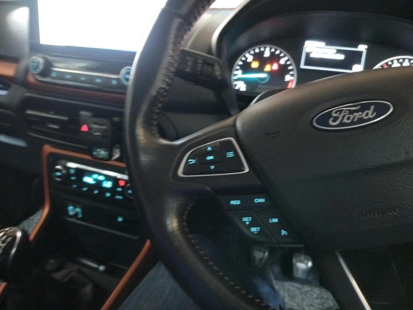 2020 Ford Ecosport TITANIUM 1.5L SPORTS(SUNROOF) DIESEL, Diesel, Manual, 1,29,681 km, interior