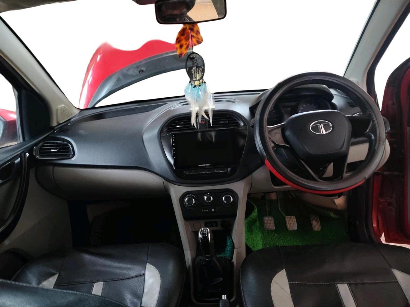 2018 Tata Tiago XT PETROL, Petrol, Manual, 84,367 km, interior