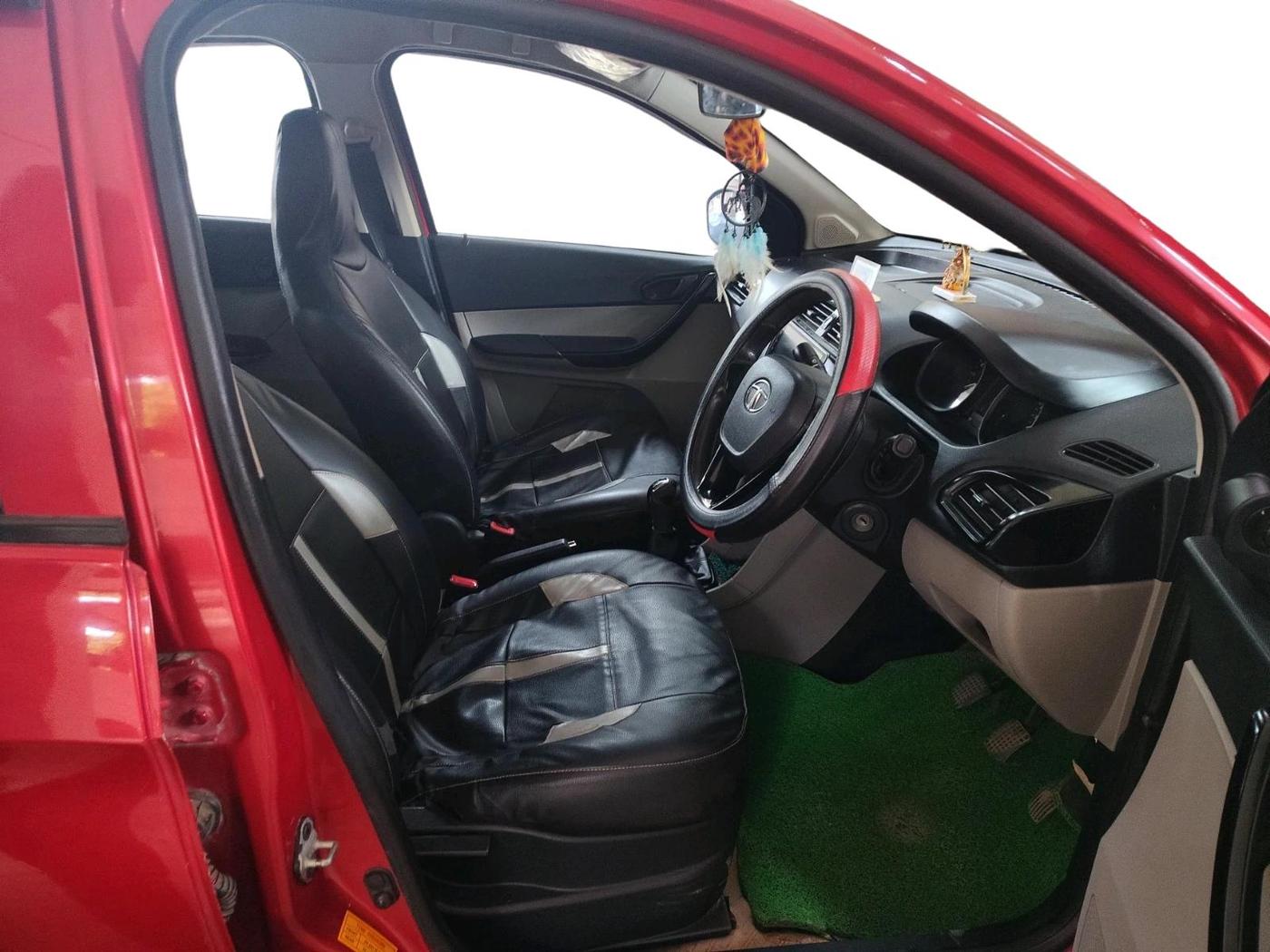 2018 Tata Tiago XT PETROL, Petrol, Manual, 84,367 km, interior