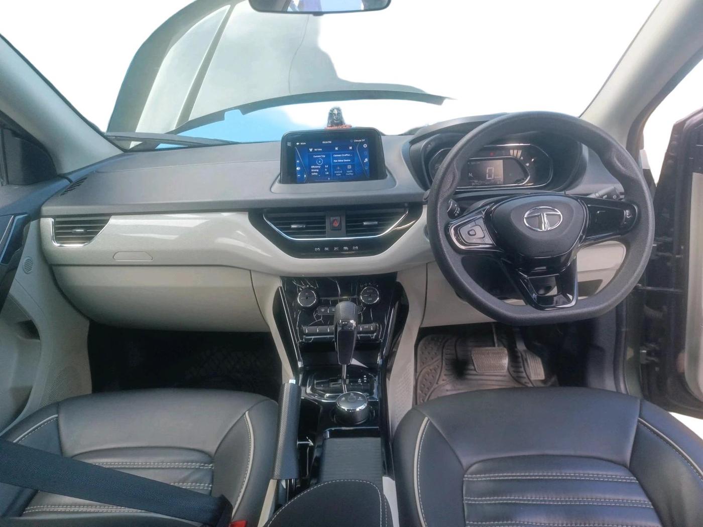 2023 Tata NEXON XZA PLUS PETROL, Petrol, Automatic, 9,474 km, interior