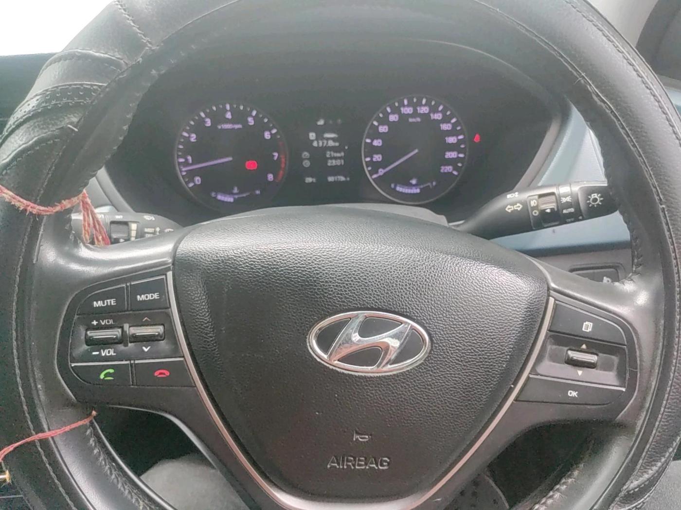 2016 Hyundai i20 Active 1.2 SX, Petrol, Manual, 93,173 km, interior