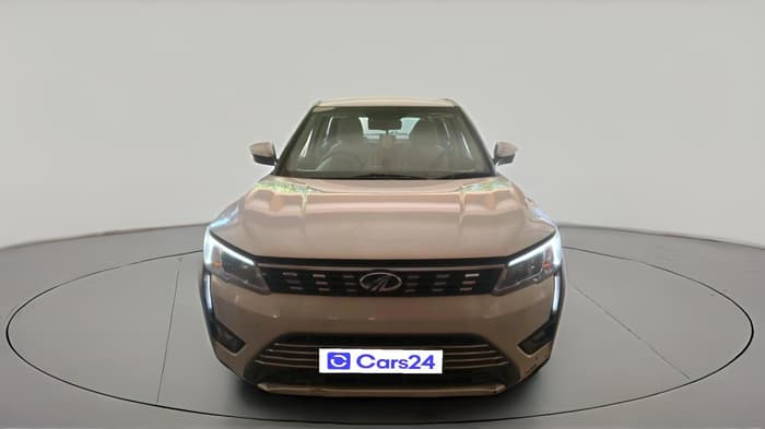 2018 Mahindra XUV300 W8 (O) 1.5 DIESEL, Diesel, Manual, 1,07,036 km, exterior