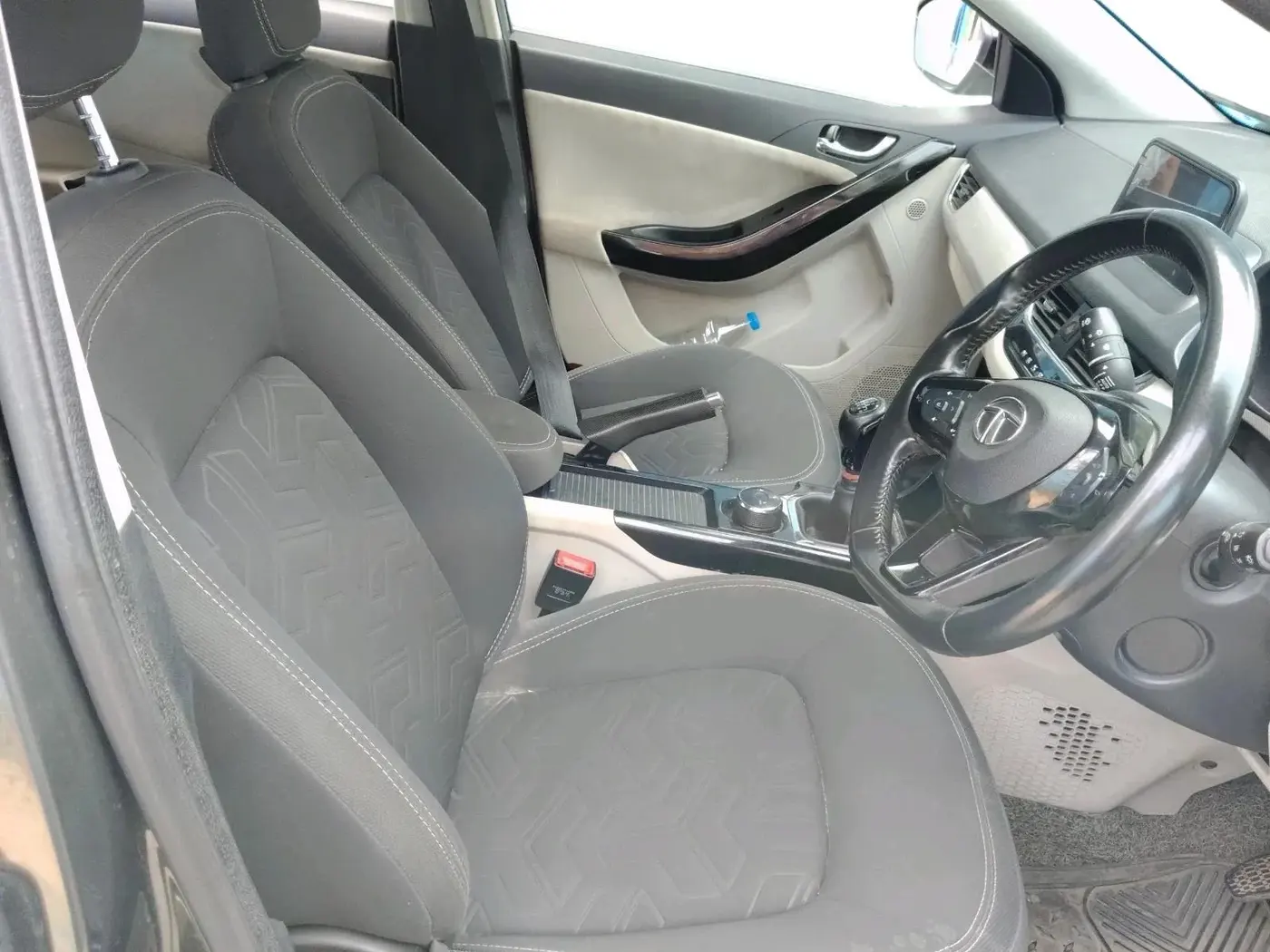 2021 Tata NEXON XZ PLUS PETROL SUNROOF, Petrol, Manual, 69,811 km, interior