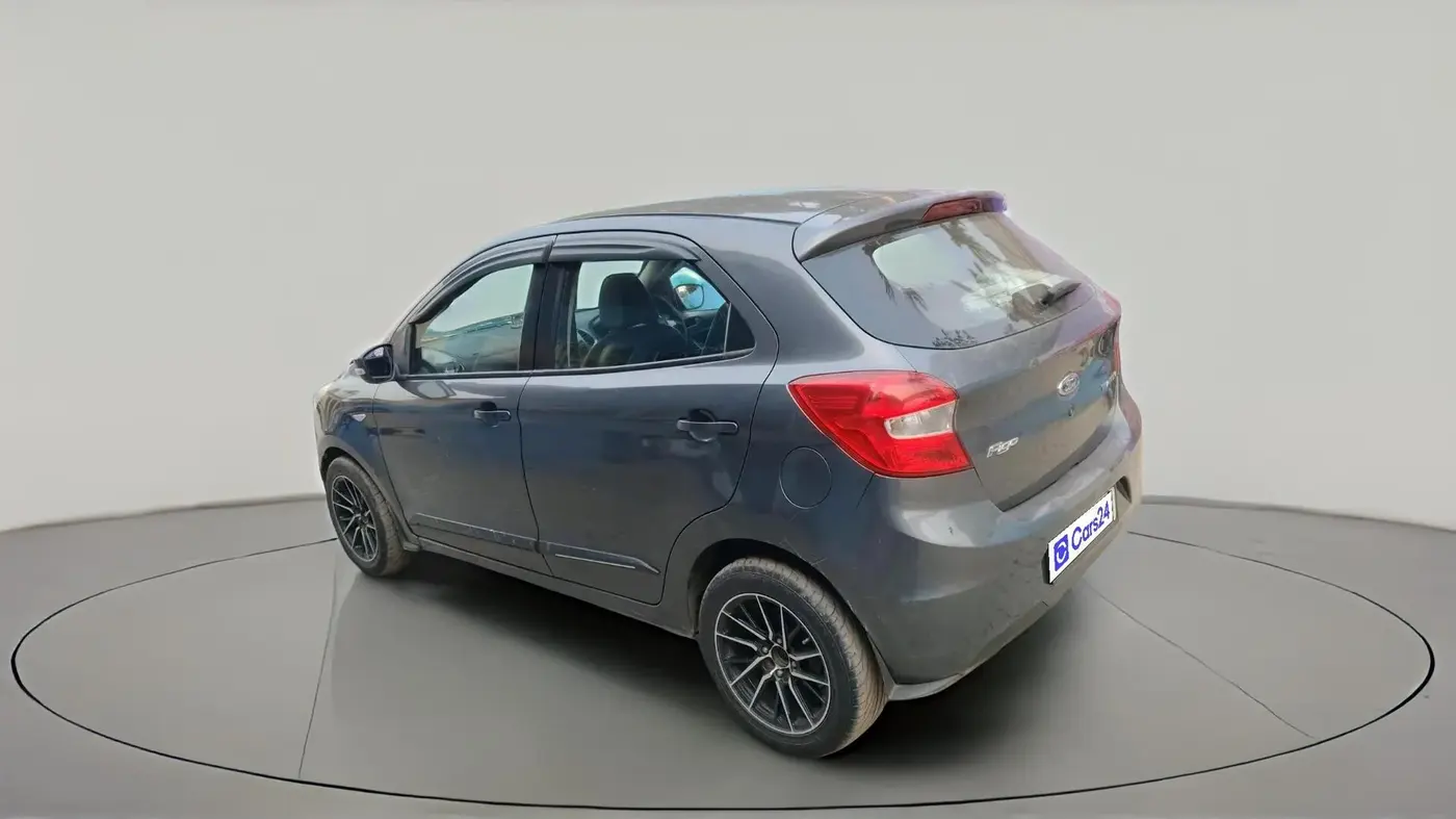2015 Ford New Figo TITANIUM 1.2 PETROL MT, Petrol, Manual, 80,459 km, exterior
