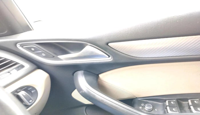 2016 Audi Q3 35 TDI Quattro, Diesel, Automatic, 79,635 km, interior