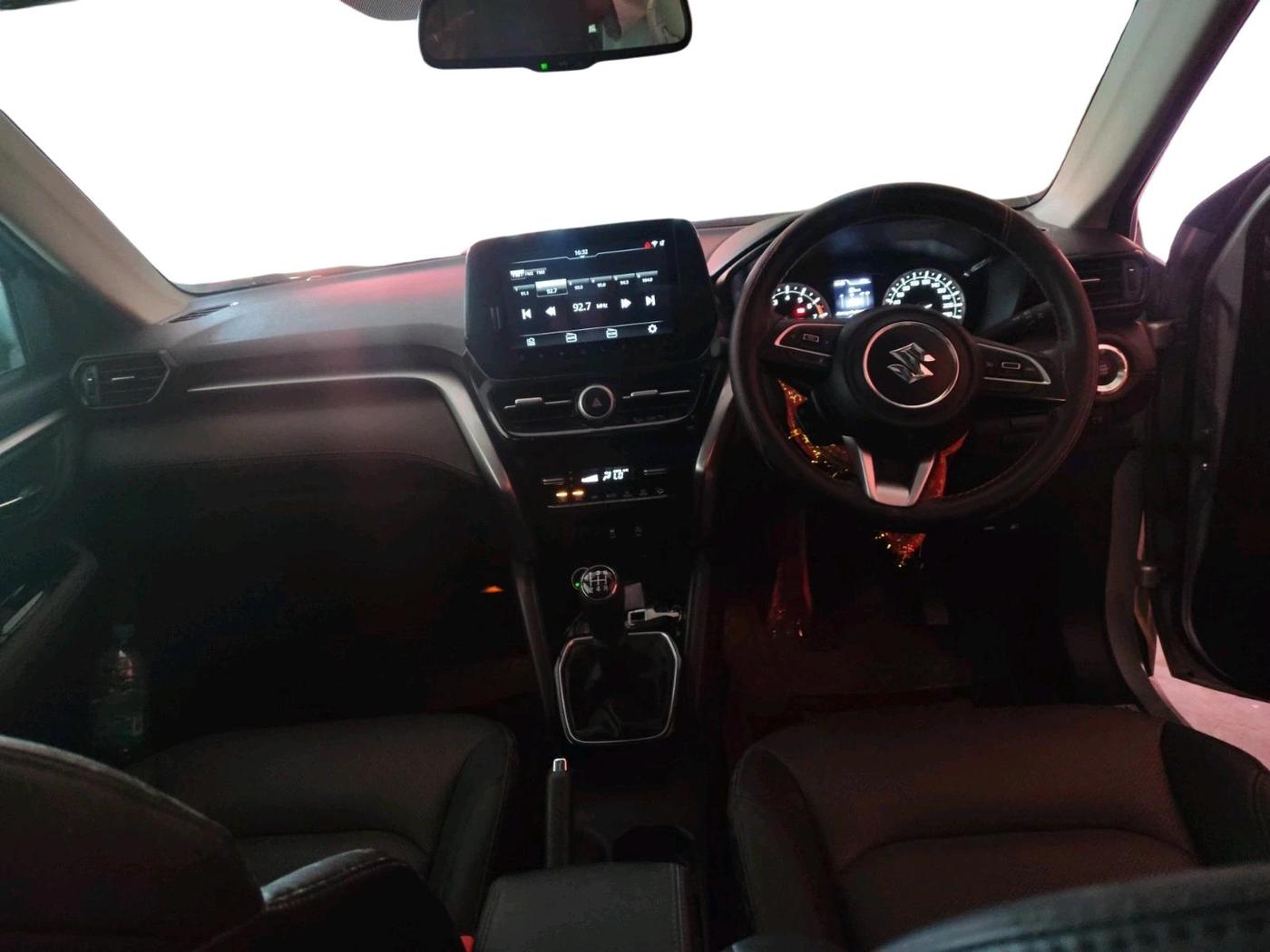 2023 Maruti Grand Vitara ALPHA SMART HYBRID, Petrol, Manual, 8,754 km, interior