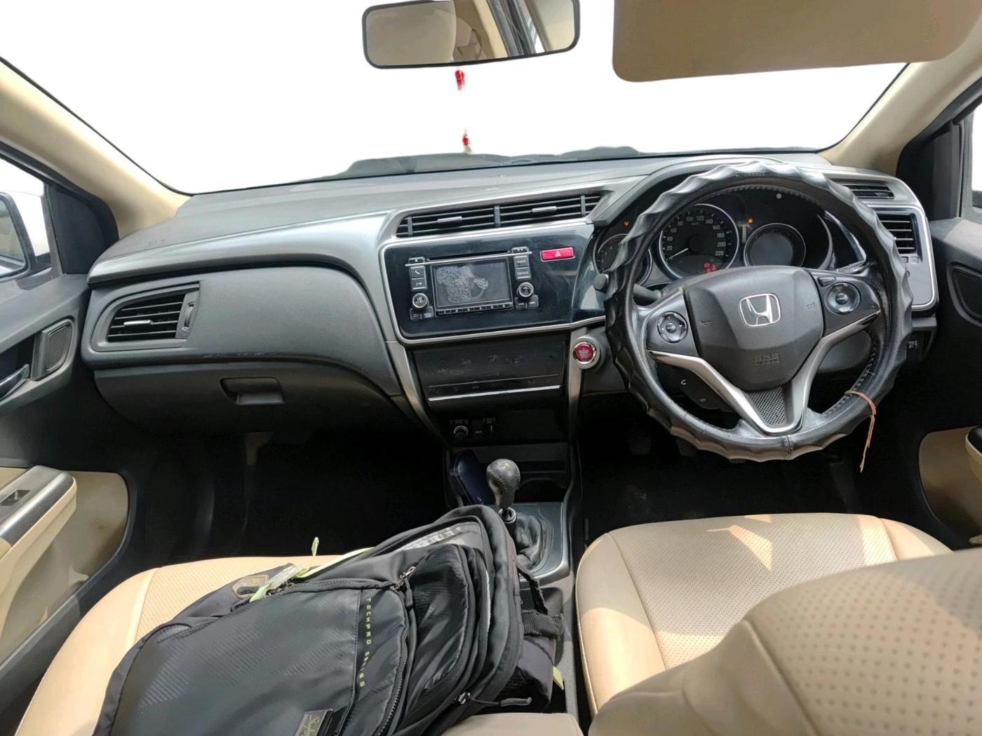 2015 Honda City 1.5L I-DTEC VX, Diesel, Manual, 1,05,401 km, interior