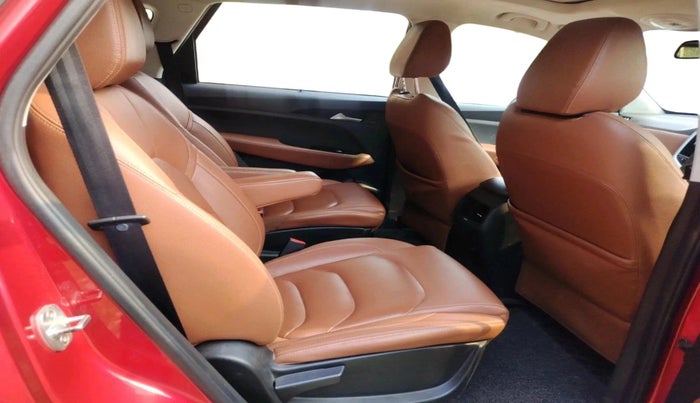 2020 MG HECTOR PLUS SHARP 2.0 DIESEL TURBO MT 6-STR, Diesel, Manual, 1,32,252 km, interior