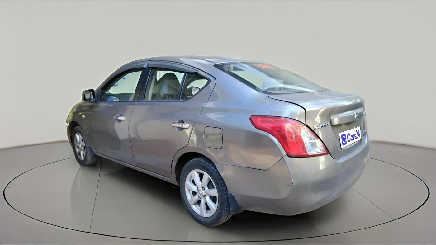 2014 Nissan Sunny XV DIESEL, Diesel, Manual, 1,84,286 km, exterior