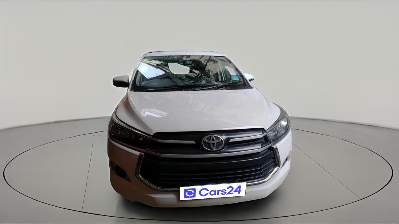 2018 Toyota Innova Crysta 2.7 GX 7 STR MT, Petrol, Manual, 75,463 km, exterior